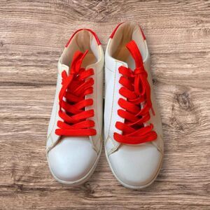 Ole by Koton White Sneakers with an Orange Patent Leather Design & Laces Size 8